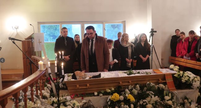 ../previews/004-Beerdigung Rabbi Benjamin 5.png.medium.jpeg