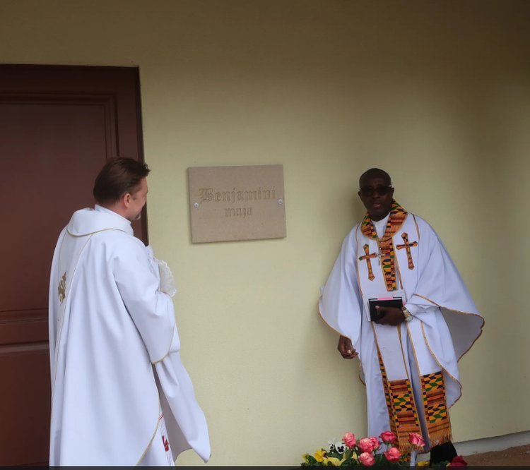 ../previews/006-02-10 00-00-27.png.medium.jpeg